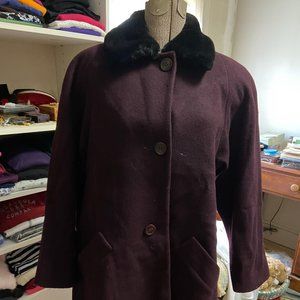 Jones New York ladies winter coat with faux fur collar